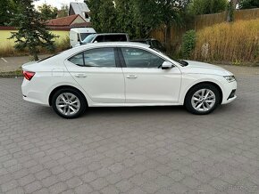 PRONÁJEM VOZIDLA ŠKODA OCTAVIA IV, STYLE, 2.0 TDi,, R.V.2023 - 2