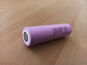 Predám nabíjateľné batérie Samsung 18650 35e 3500mAh lítiové - 2