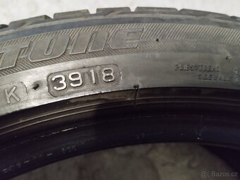 Prodám letní pneu Bridgestone r17 - 2