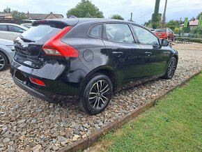 Volvo V40 2.0 90kw T2 ČR MOMENTUM - 2