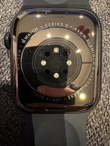 Apple Watch 8 GPS - 2