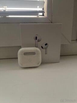 Apple AirPods 3 generace - 2