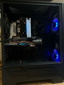 BLACK GIGABYTE HAL3000 - 2