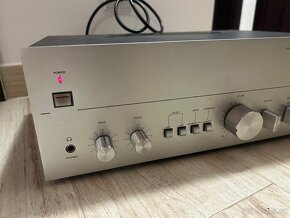 AIWA 8100 stereo zesilovač - 2