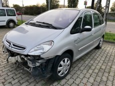 Citroën Xsara Picasso 1.8i 85 kW na náhradní díly - 2