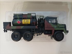 Model HACHETTE - BERLIET 6X6 cisterna armádní 1:43 - 2