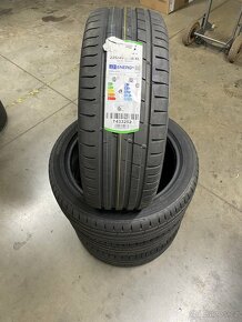 Letní pneu Nokian 225/45 R18 - 2