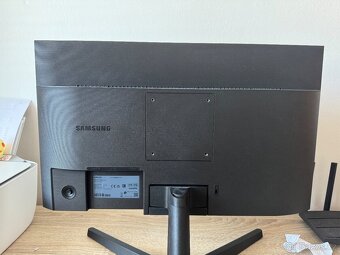 Samsung monitor - 2