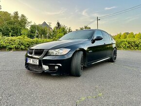 BMW E90 330XD M Paket 370HP 720NM - 2