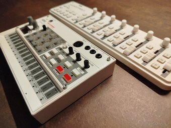 2x KORG Volca Sample a Nano kontrol 2

 - 2