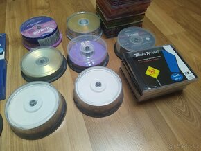 Nové, nepoužité CD+DVD cca 190ks - 2