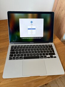 MacBook Air 13" (2020) s čipem M1, stříbrný - 2