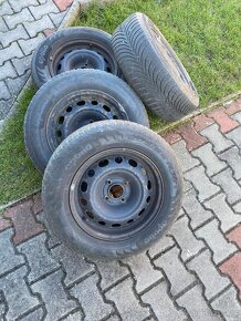 Zimní pneu 205/65 R15 - 2