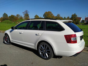 Škoda Octavia Combi 2.0 TSi RS DSG - 2