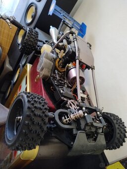 RC model Buggy fighter na benzin - 2