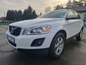 Volvo XC60 2,4 D5 AWD AUTOMAT + Tažne zařízení - 2