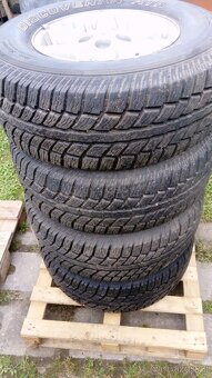 Prodám sadu disků 5x120 včetně zimních pneu 265/70 R16 - 2