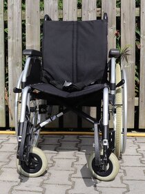 065-Mechanický invalidní vozík Meyra. - 2