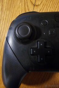 Nintendo Switch Pro Controller - 2