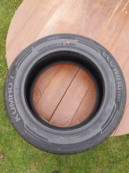 Kumho Ecowing ES01-185/60/15 - koupím - 2