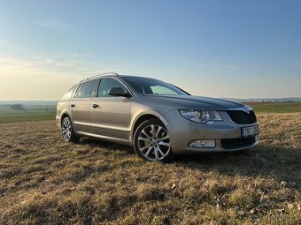 Škoda Superb 3,6 FSi V6 4x4 DSG - 2