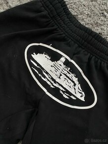 Corteiz Alcatraz Sweat Shorts - Black/White - 2