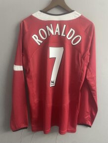 C.Ronaldo 7, Manchester United - 2