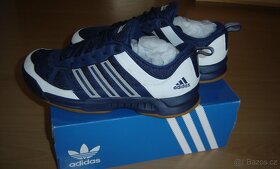 Adidas nové tenisky original na"sálové sporty" vel .9,5 - 2