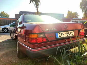 Mercedes - Benz W124 coupé 300CE - 2