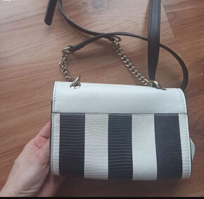 Nová mini kabelka/crossbody originál GUESS - 2