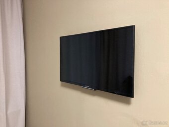 Sony bravia KDL-32R400C - 2