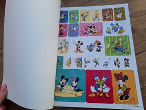 Kniha omalovánek vč. samolepek Megacolor Disney Minnie - 2