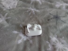 Airpods Pro (2nd generation) - 2