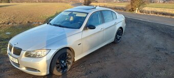 BMW E 90 325d - 2