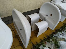 Umývadlo a bidet JIKA - 2