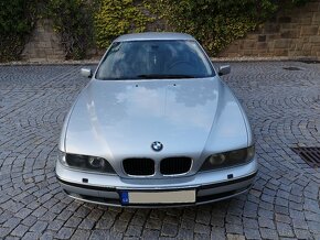 BMW E39 528i - 2