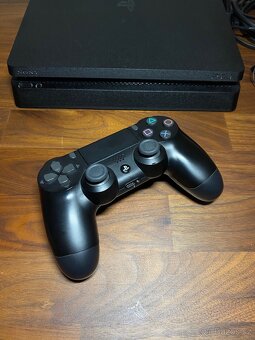 PS4 Slim 1TB - 2