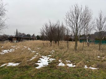 stavební pozemek o rozloze 1582 m² v Kostelci u Heřmanova Mě - 2