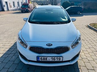 KIA cee'd 1.6 GDi Comfort Plus SW 1.MAJITEL ČR - 2