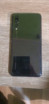 Prodam Huawei P20 Pro 6/128GB - 2