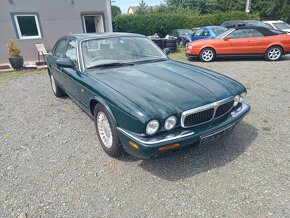 Jaguar XJ8 Investiční vůz, orig. papíry - 2