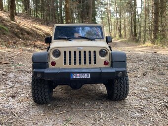 Jeep Wrangler Rubicon JK 3 door 2012 1/10 Scale - 2