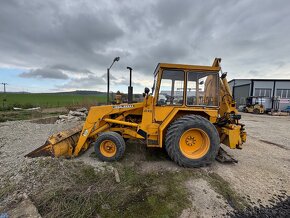 Traktorbagr John Deere 410 - 2