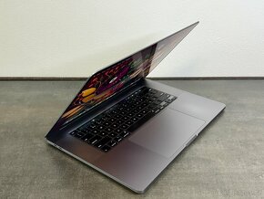 MacBook Pro 16" 2019 i9 / 64GB RAM / 1TB / SG - 2