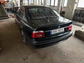 BMW e39 525i    Nepojízdné - 2