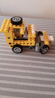 Lego Technic nekompletní. - 2