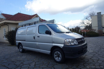 4x4: Toyota Hiace 2.5 I D-4D Kasten Long 4WD, 3m. - 2