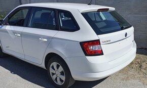 Škoda Fabia 3 kombi výřez z karoserie, zadní blatník, práh, - 2