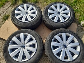 Zimní kola 16".5x112. 215/60/16.Škoda,VW,Seat,Audi+Poklice. - 2