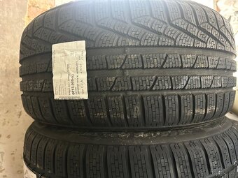 Zimní pneu 255/40 R20 Pirelli Scorpion 101V - 2